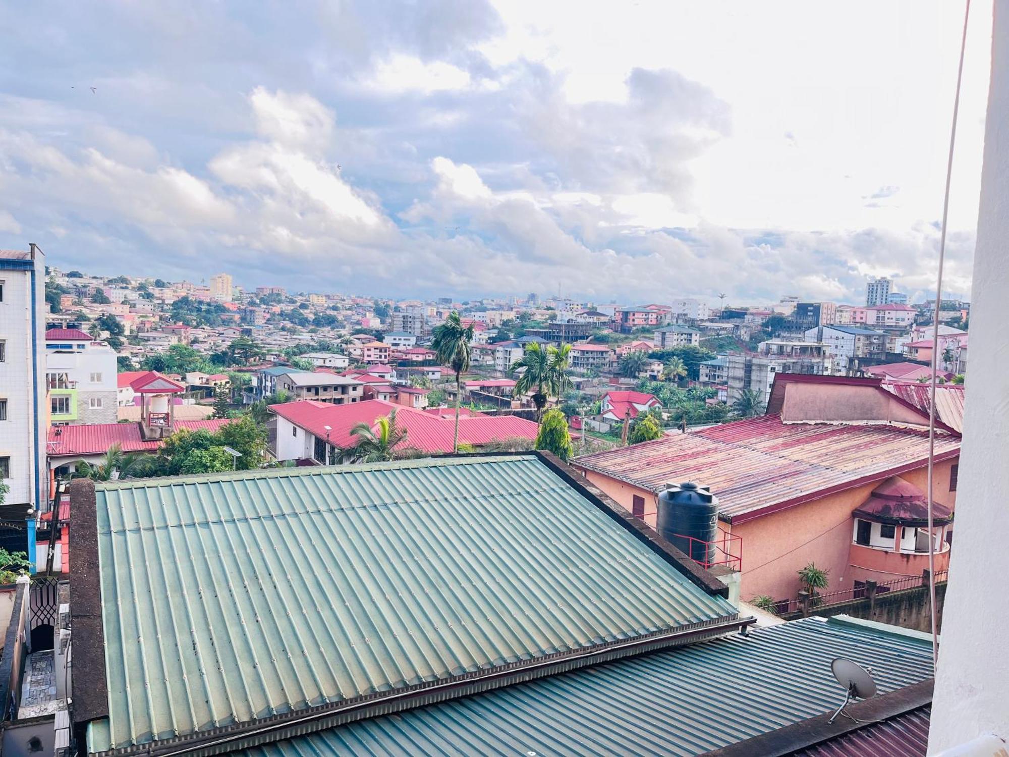 Appartements Modernes, Wifi, Tv - Yaounde, Omnisports المظهر الخارجي الصورة