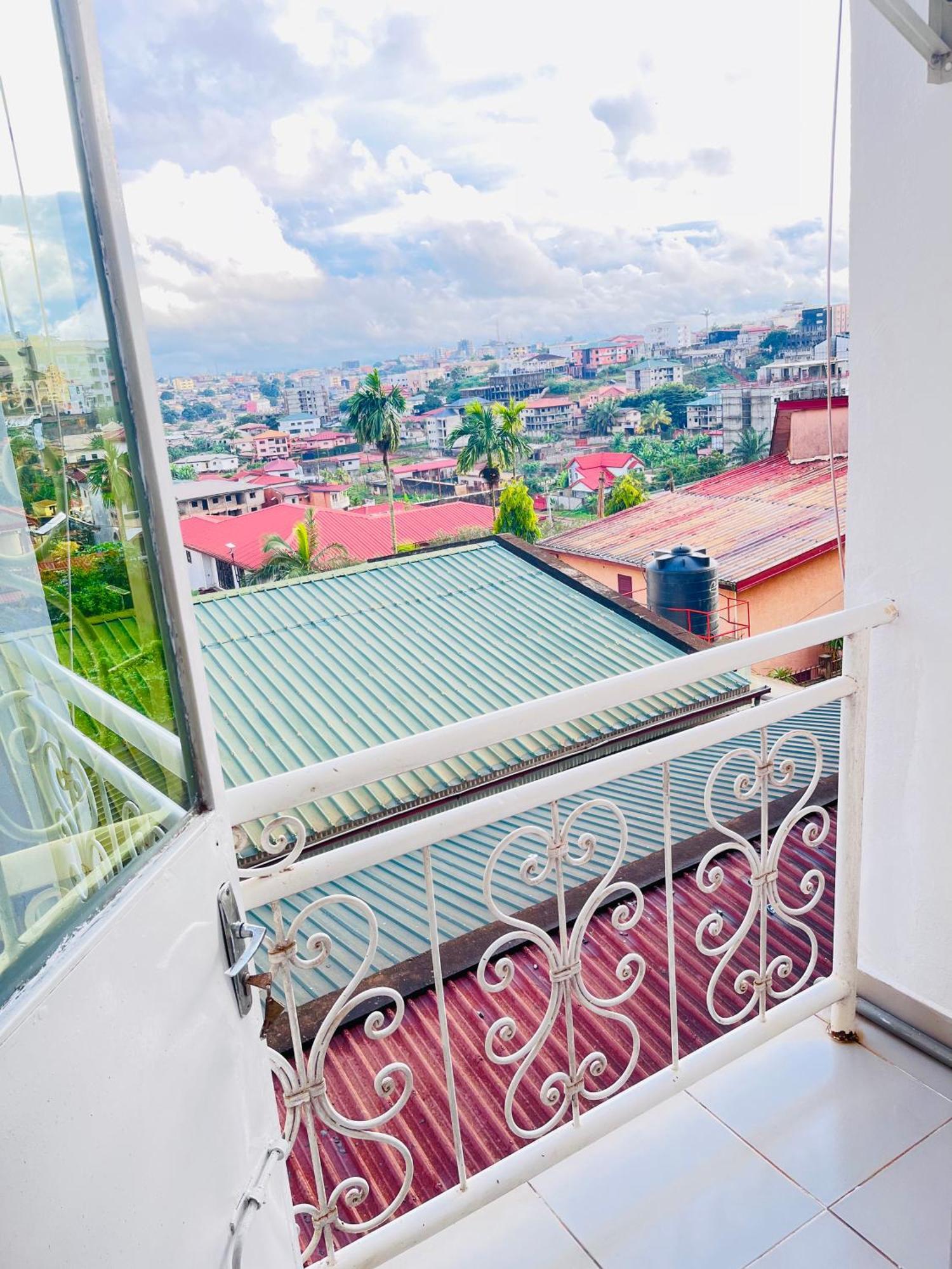 Appartements Modernes, Wifi, Tv - Yaounde, Omnisports المظهر الخارجي الصورة